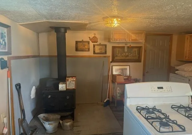 image of 103 Visnaw St, Houghton Lake, MI 48629 | MLS# 80071940