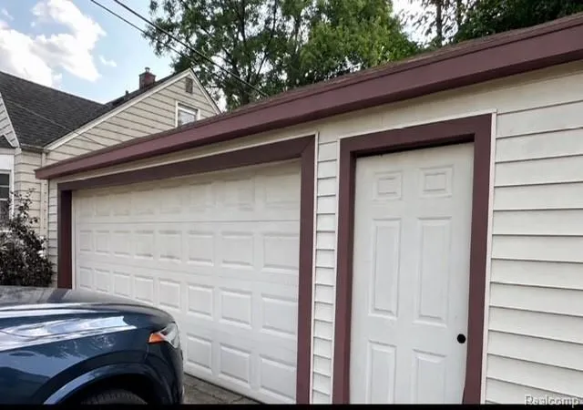 Photo 5 of Single family home for sale at 25501 Pembroke Ave, Redford, MI 48240 | MLS# 61014773 | Listing updated on 2026-08-13