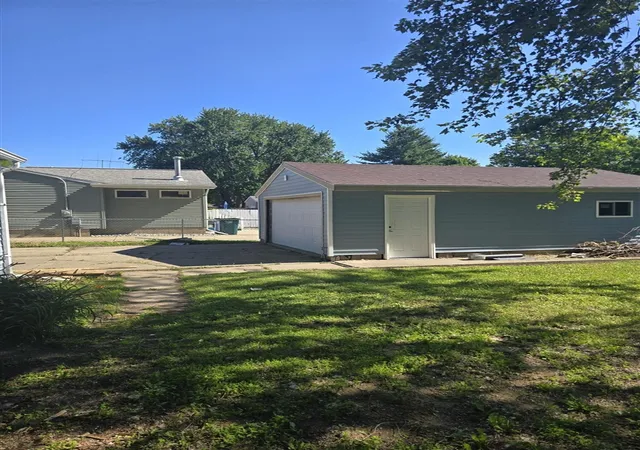 3rd image of 6001 Joshua St, Lansing, MI 48911 | MLS# 70542209