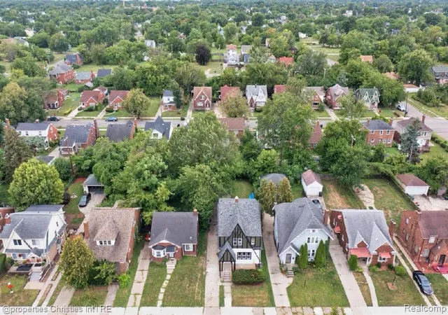 2nd image of 4373 Balfour Rd, Detroit, MI 48224 | MLS# 60926373
