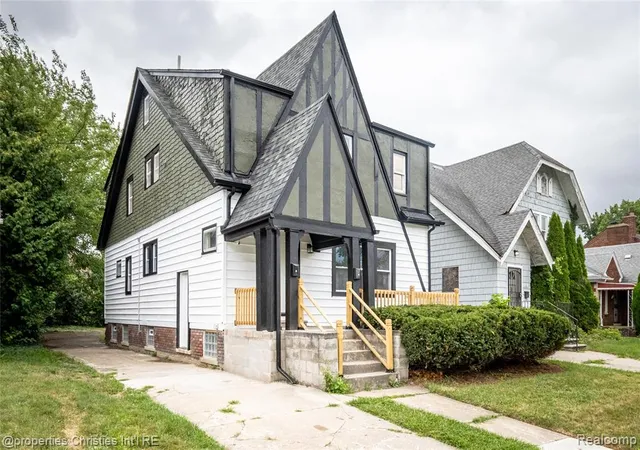 4th image of 4373 Balfour Rd, Detroit, MI 48224 | MLS# 60926373