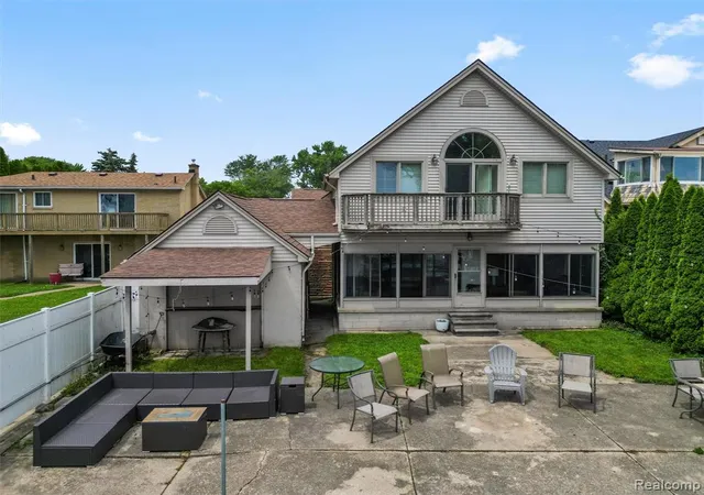4th image of 34338 Jefferson Ave, Harrison Township, MI 48045 | MLS# 60923148
