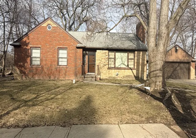 1st image of 18759 Huntington Ave, Harper Woods, MI 48225 | MLS# 70518267