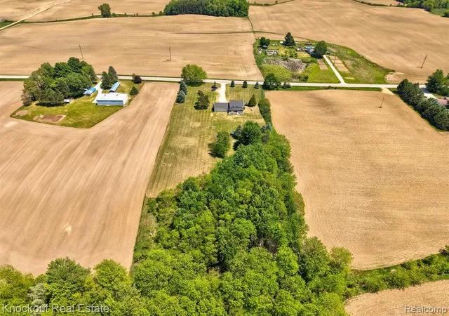 Homes for sale in Mayville, MI | 7616 Fostoria Rd, Mayville, MI 48744 | MLS# 60999390