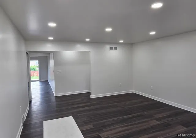 Photo 2 of Single family home for sale at 12872 14 Mile Rd, Warren, MI 48088 | MLS# 61011682 | Listing updated on 2026-07-16