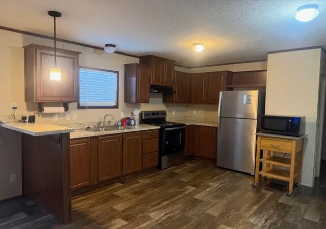 3rd image of 104 Robinhood Dr, Fremont, MI 49412 | MLS# 70509642
