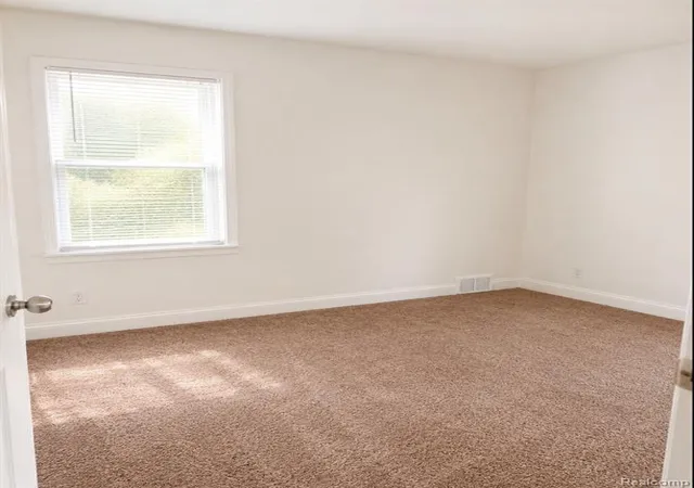 8th image of 12740 August St, Detroit, MI 48205 3933 | MLS# 61008141
