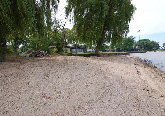 Photo 2 of Single family home for sale at 227 Bayside Park Dr, Bay City, MI 48706 | MLS# 50219744 | Listing updated on 2026-08-25