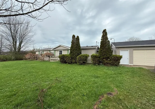Homes for sale in Fennville, MI | 2712 64th St, Fennville, MI 49408 | MLS# 70525289