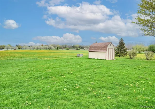 Homes for sale in Saginaw, MI | 6080 Shattuck Rd, Saginaw, MI 48603 | MLS# 60988152