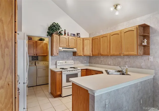 Homes for sale in South Lyon, MI | 766 Challenging Trl, South Lyon, MI 48178 | MLS# 60987365