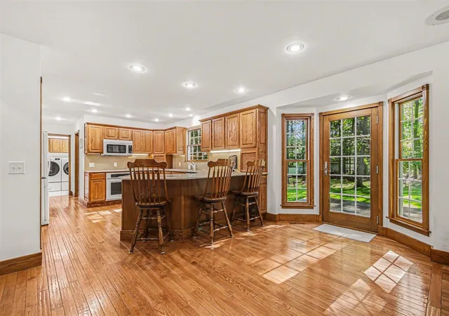 4th image of 13784 Hofma Dr, Grand Haven, MI 49417 | MLS# 70535611
