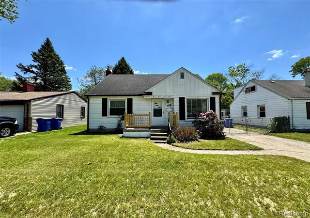 Homes for sale in Warren, MI | 3734 Capitol Ave, Warren, MI 48091 | MLS# 60995716