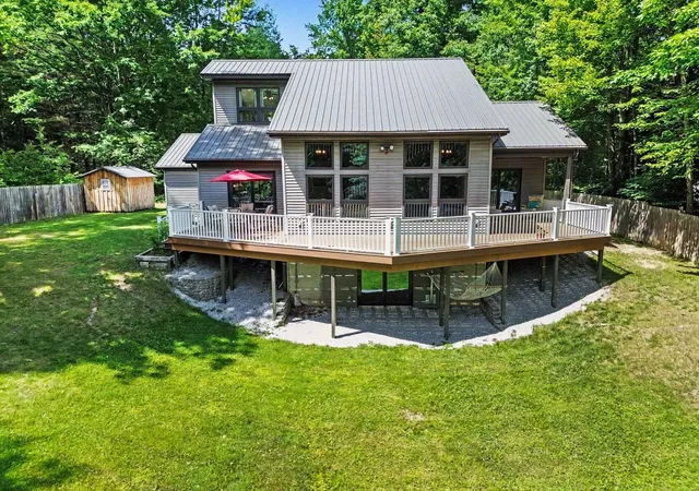 Photo 2 of Sale Pending at 2917 W Howard Rd, Beaverton, MI 48612 | MLS# 50212884 | Listing updated on 2026-09-18