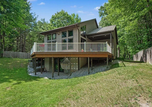 Photo 3 of Sale Pending at 2917 W Howard Rd, Beaverton, MI 48612 | MLS# 50212884 | Listing updated on 2026-09-18
