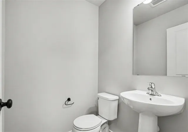 5th image of 1021 Foxglove Ave, Vicksburg, MI 49097 | MLS# 70520110