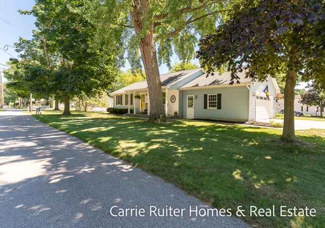 Photo 2 of Sale Pending at 17232 W Spring Lake Rd, Spring Lake, MI 49456 | MLS# 70554707 | Listing updated on 2026-09-11
