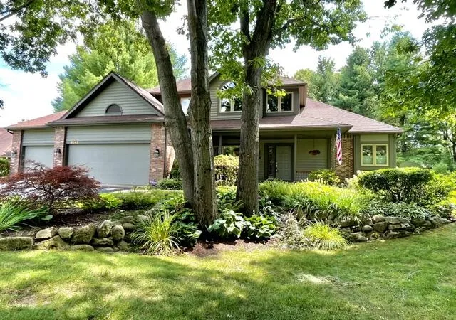 Photo 2 of Single family home for sale at 5243 Saddle Clb Dr, Kalamazoo, MI 49009 | MLS# 70548525 | Listing updated on 2026-08-31
