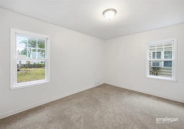 Photo 3 of Single family home for sale at 958 Ada Ave, Muskegon, MI 49442 | MLS# 70552056 | Listing updated on 2026-09-16