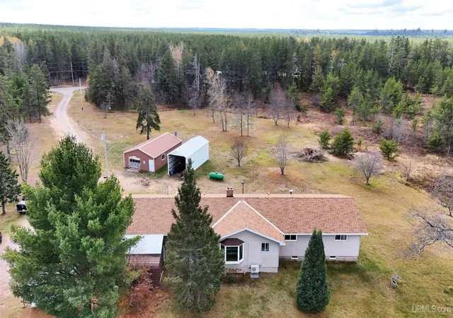 Photo 1 of Single family home for sale at 200 Station Rd, Gwinn, MI 49841 | MLS# 50207936 | Listing updated on 2026-07-31