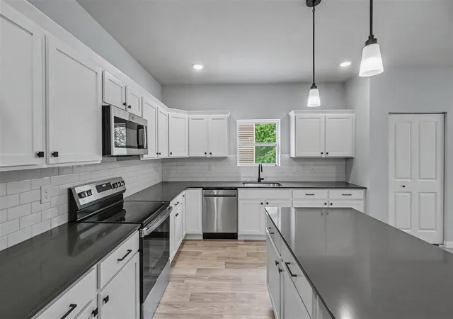 5th image of 387 Pinery Ln, Fremont, MI 49412 | MLS# 70536883