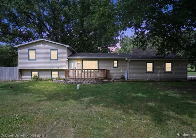 Homes for sale in Columbiaville, MI | 3024 Harold Dr, Columbiaville, MI 48421 | MLS# 61002947