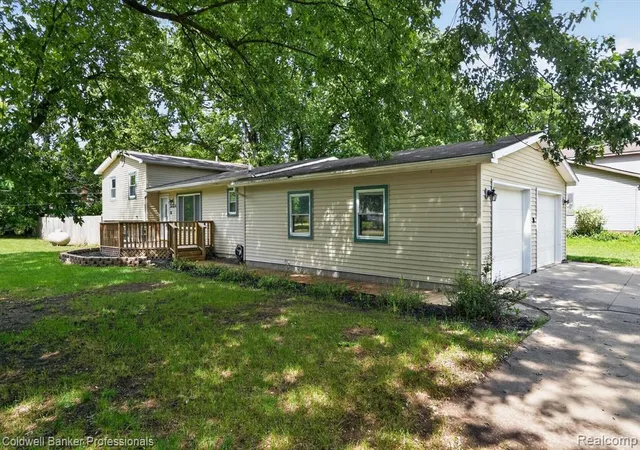 Photo 4 of Single family home for sale at 3024 Harold Dr, Columbiaville, MI 48421 | MLS# 61002947 | Listing updated on 2026-08-24