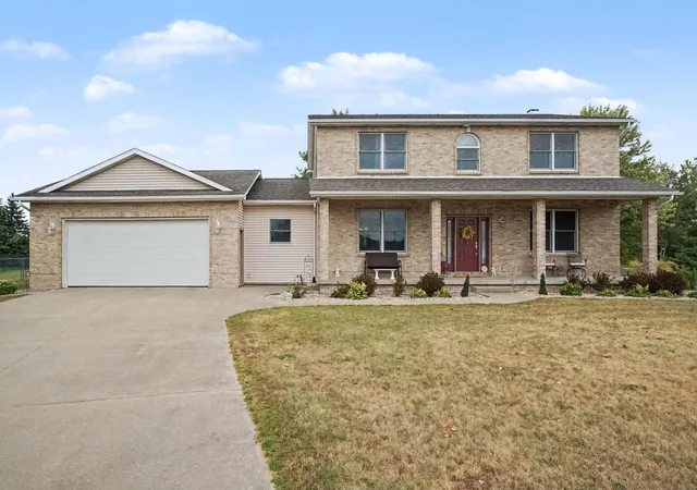 Photo 1 of Single family home for sale at 1372 Jaybe Ct, Essexville, MI 48732 | MLS# 50220185 | Listing updated on 2026-09-24