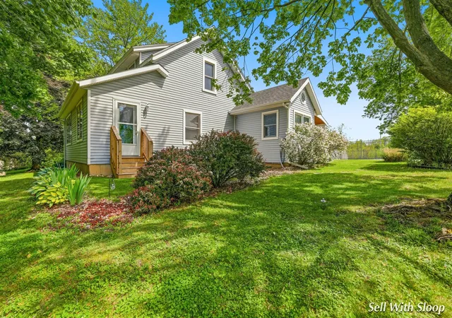 Photo 2 of Sale Pending at 3610 Michigan St, Grand Rapids, MI 49525 | MLS# 70534935 | Listing updated on 2026-06-02