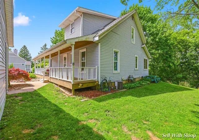 Photo 3 of Sale Pending at 3610 Michigan St, Grand Rapids, MI 49525 | MLS# 70534935 | Listing updated on 2026-06-02