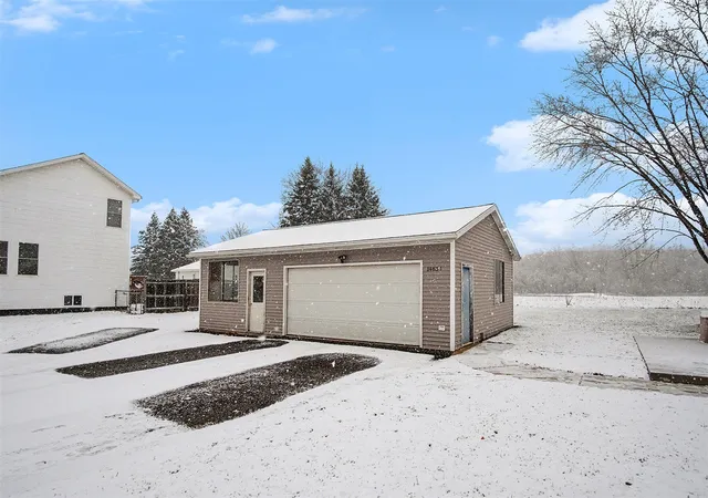 Homes for sale in Marne, MI | 14634 Washington St, Marne, MI 49435 | MLS# 70510916