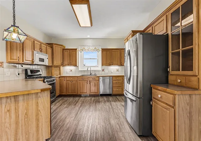 5th image of 27580 Manchester Cir, Paw Paw, MI 49079 | MLS# 70524989