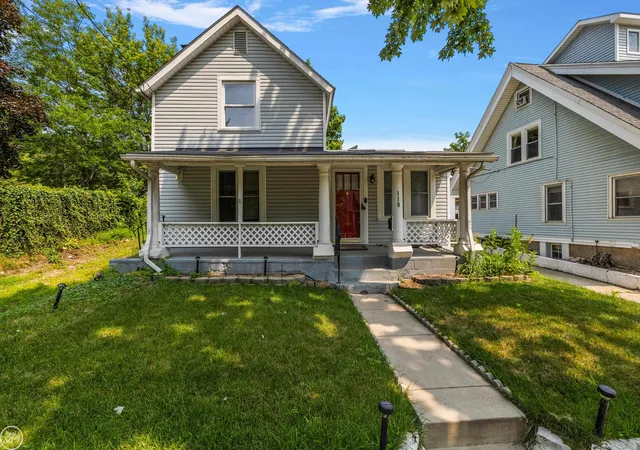 Photo 2 of Single family home for sale at 118 W Summit St, Ann Arbor, MI 48103 | MLS# 50185013 | Listing updated on 2026-09-20