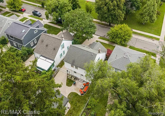 Homes for sale in Royal Oak, MI | 605 Fernwood Rd, Royal Oak, MI 48067 | MLS# 61005020