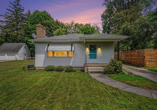 Homes for sale in Grand Rapids, MI | 1234 Fay Ave, Grand Rapids, MI 49504 | MLS# 70543840