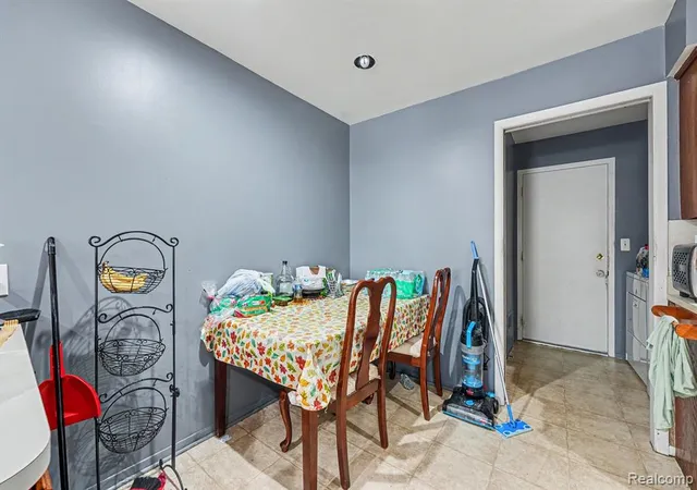 Photo 3 of Condo for sale at 28630 Imperial Dr, Warren, MI 48093 4298 | MLS# 61013264 | Listing updated on 2026-09-12