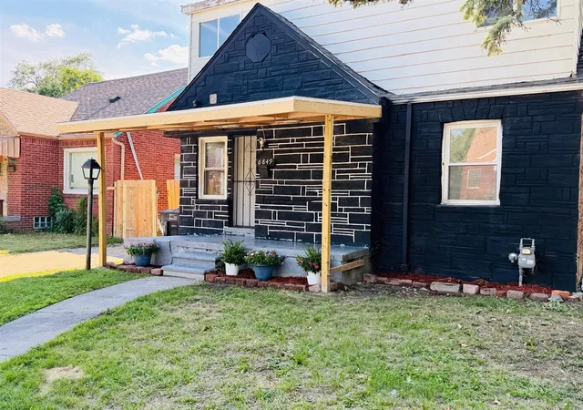 2nd image of 6849 Sw Rosemont Ave, Detroit, MI 48228 | MLS# 70544516