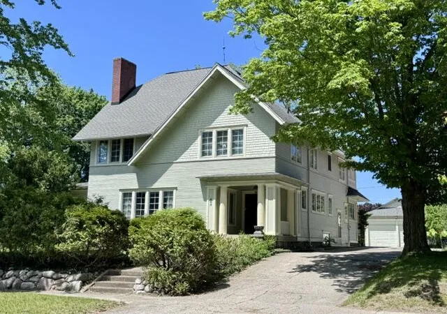 4th image of 430 W Upton Ave, Reed City, MI 49677 | MLS# 70535882