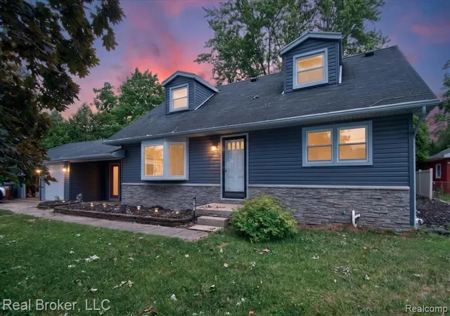 1st image of 245 Bates Ln, Monroe, MI 48162 | MLS# 61009358