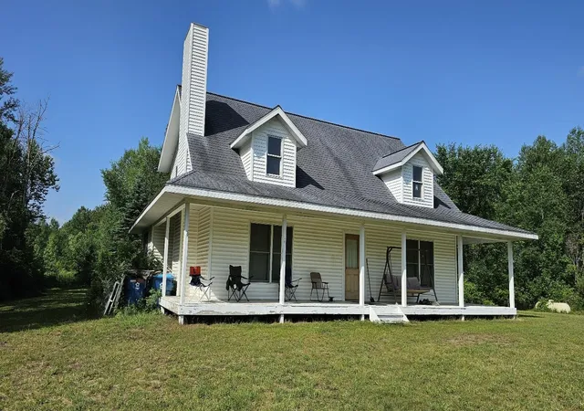 Photo 1 of Single family home for sale at 1225 W Sun Oil Rd, Gladwin, MI 48624 | MLS# 50213766 | Listing updated on 2026-07-27