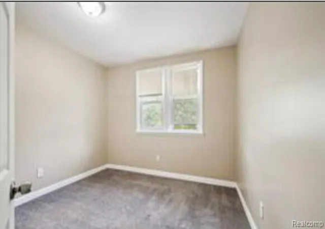 22nd image of 6561 Firwood St, Detroit, MI 48210 1304 | MLS# 60990977