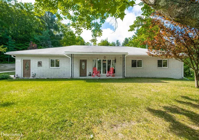 Homes for sale in Bellaire, MI | 1557 W Eddy School Rd, Bellaire, MI 49615 | MLS# 50210501