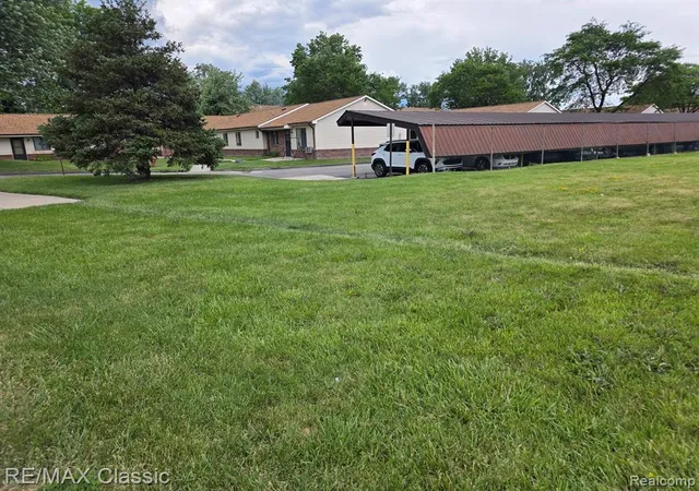 4th image of 30006 Utica Rd, Roseville, MI 48066 | MLS# 61003062