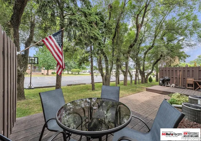 2nd image of 19508 Stanford Ln, Roseville, MI 48066