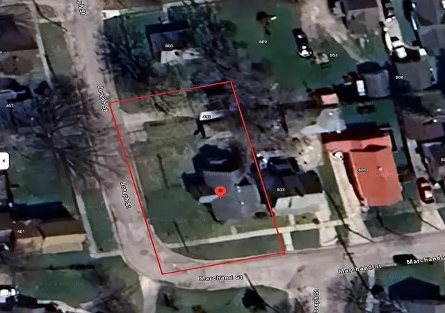 Photo 2 of Single family home for sale at 801 Marchand St, Bay City, MI 48706 | MLS# 50177275 | Listing updated on 2026-10-06