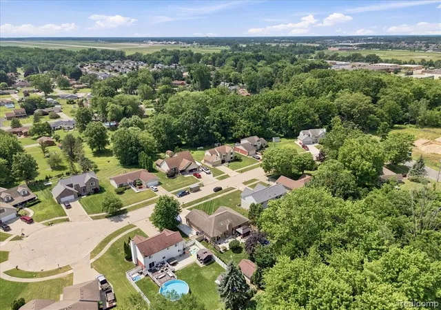 Photo 4 of Sale Pending at 28108 Ruby Ct, Chesterfield, MI 48047 | MLS# 61011836 | Listing updated on 2026-08-07