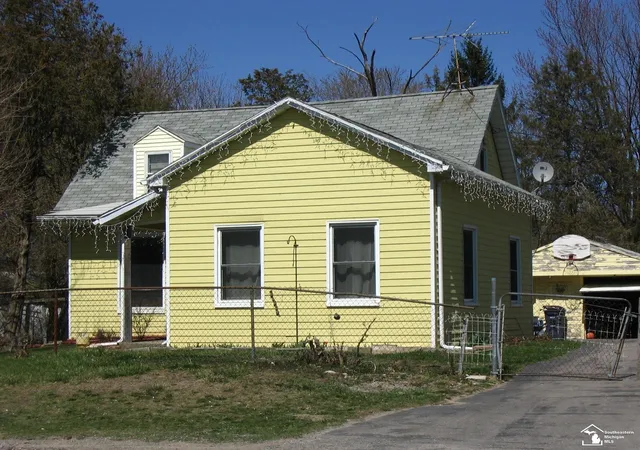 Homes for sale in Ann Arbor, MI | 2612 Miller Ave, Ann Arbor, MI 48103 | MLS# 50205440