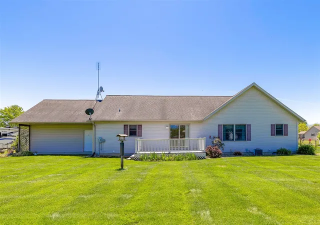 Homes for sale in Dowagiac, MI | 29376 Saddlebred Ln, Dowagiac, MI 49047 | MLS# 70532356