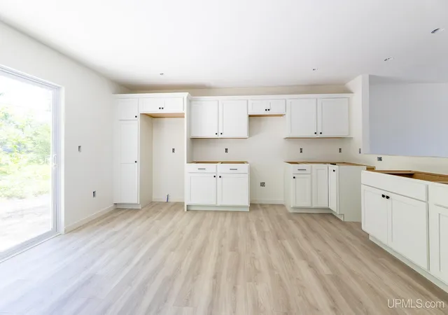 2nd image of 1623 Portage Dr, Hancock, MI 49930 | MLS# 50219201