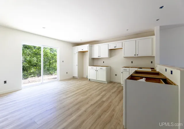 Photo 3 of Single family home for sale at 1623 Portage Dr, Hancock, MI 49930 | MLS# 50219201 | Listing updated on 2026-08-20